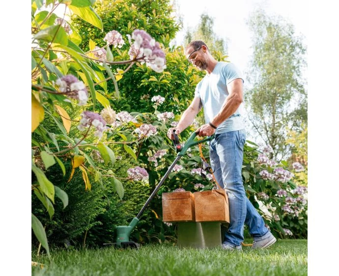 Bosch Easy Grass Cut 23 Grass Trimmer 240V | 06008C1H71