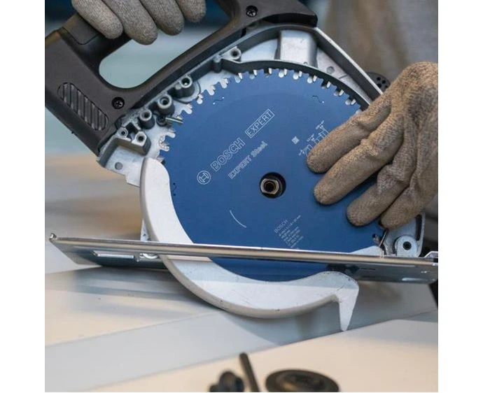 Bosch EXPERT Steel Circular Saw Blade, 160 x 2/1.6 x 20 mm, T30 | 2608643054