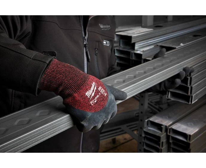 Milwaukee 4932471348 Winter Cut C Gloves Size 9 / L