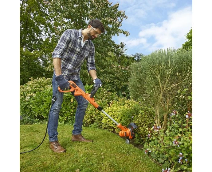 BLACK + DECKER BESTA530 Corded Grass Strimmer 550W 240V | BESTA530-GB