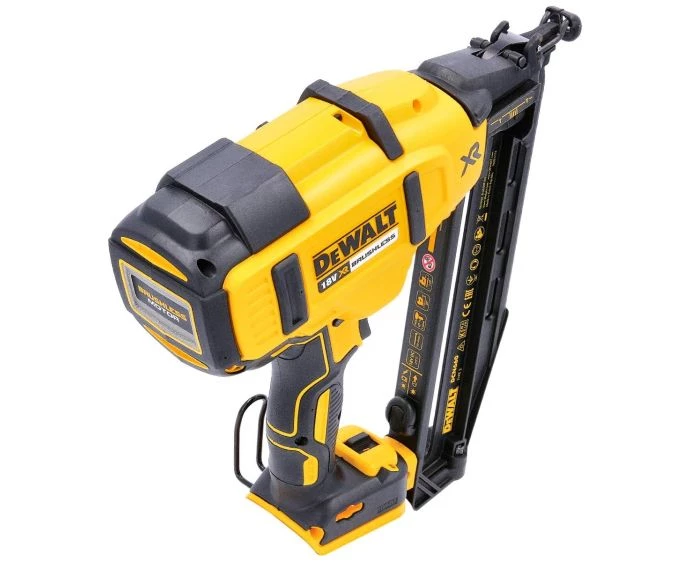 DeWalt DCN660P2 18V XR Cordless Brushless Second Fix Nailer With 2 x 5.0Ah Batteries, Charger & Case