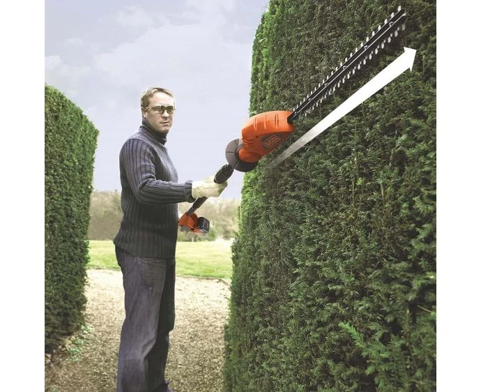 BLACK + DECKER GTC1843L20 POWERCONNECT™ Pole Hedge Trimmer 18V 1 x 2.0Ah Li-ion | GTC1843L20-GB
